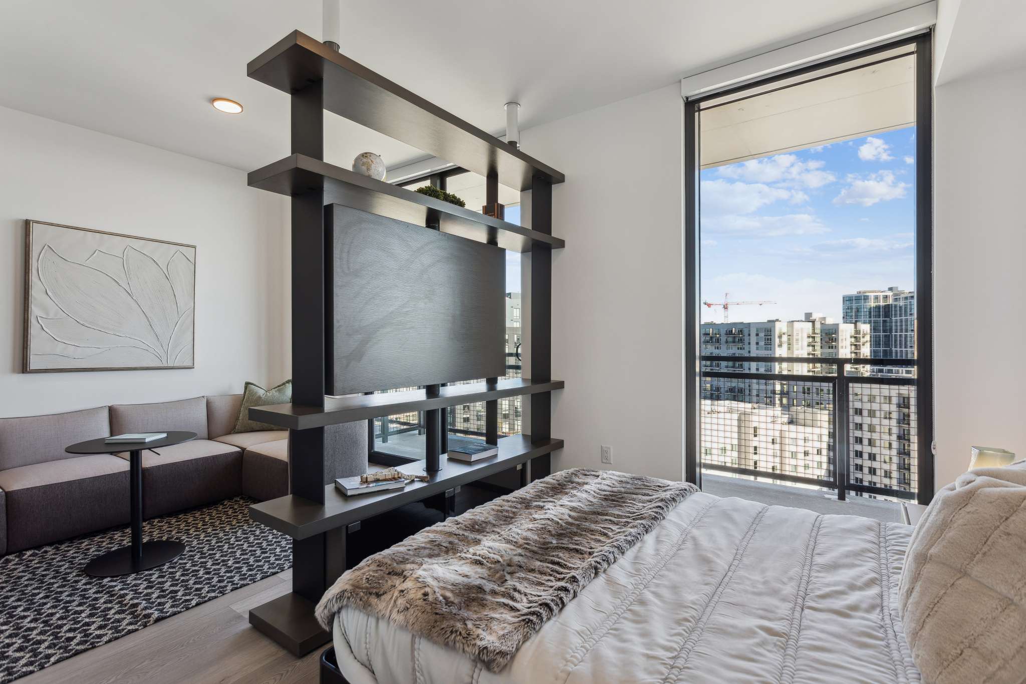 MEET THE JR 1 BEDROOM Image 3